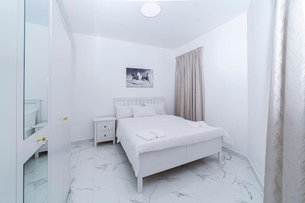 Luxury 2 Bedroom Apartment In Dubai Marina & Jbr Beach Luaran gambar