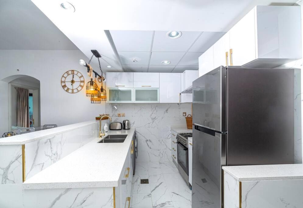 Luxury 2 Bedroom Apartment In Dubai Marina & Jbr Beach Luaran gambar